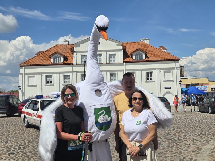 Miniaturka artykułu Żelechowski Łabędź skradł serca uczestników II Biegu Łabędzia